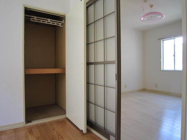 ドヌールビアンカIの物件内観写真